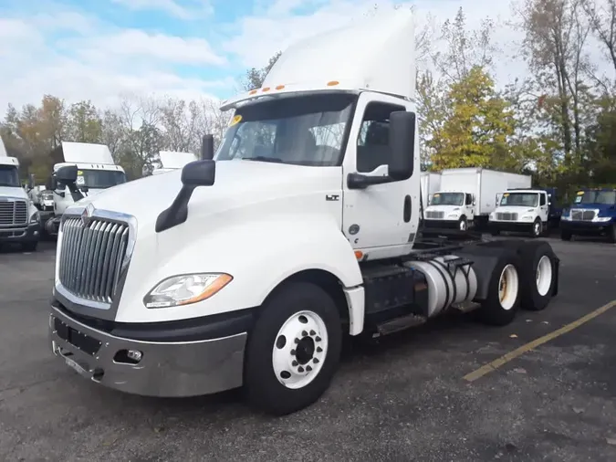 2019 NAVISTAR INTERNATIONAL LT625 DAYCAB T/A2beeeebec87cdb173bf3c3752096dd13