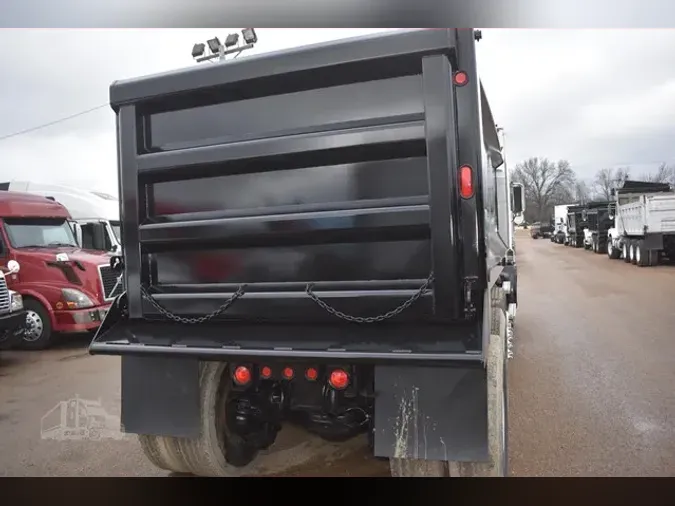 2009 MACK GRANITE GU813