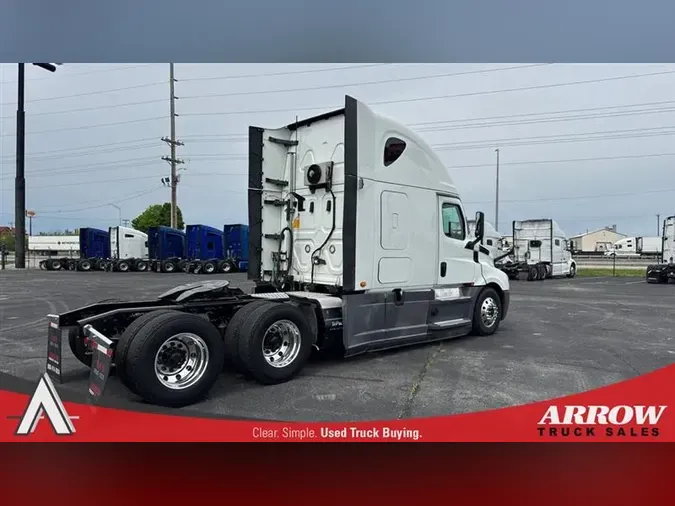 2020 FREIGHTLINER CA126
