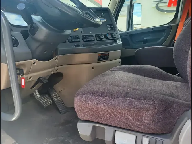 2020 FREIGHTLINER CASCADIA 125