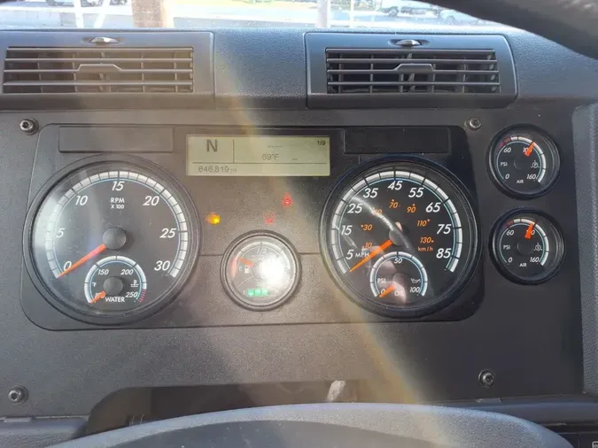 2019 FREIGHTLINER CASCADIA 125