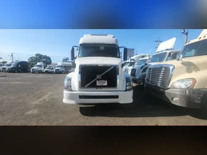 2015 VOLVO VNL64TRACTOR