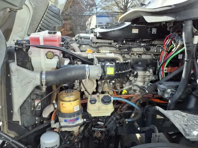 2018 FREIGHTLINER/MERCEDES CASCADIA 1252bf4dedc8ded8022df24a69352e0666b