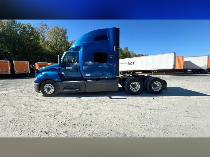 2022 International LT625