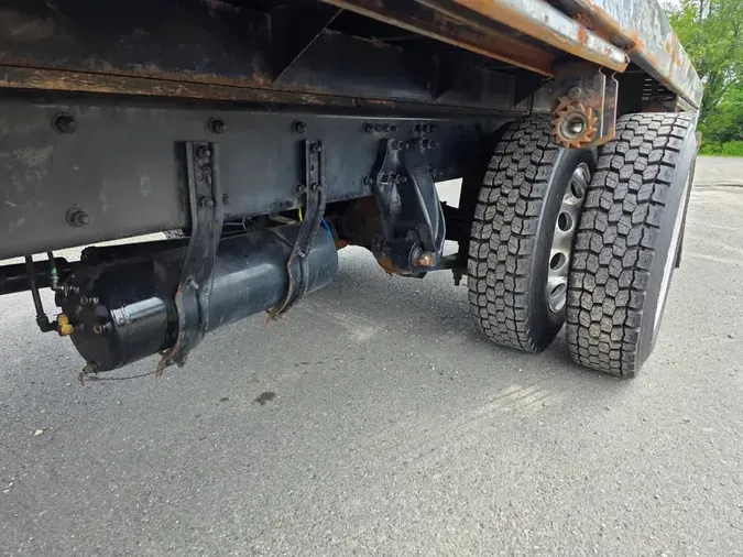 2018 FREIGHTLINER M2 106