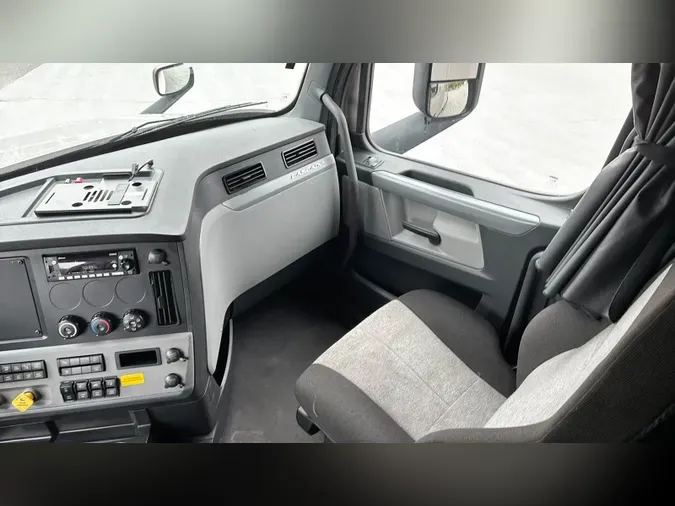 2022 Freightliner Cascadia 126