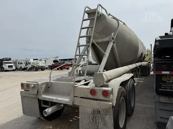 2007 VANTAGE 1000 CUBE PNUEMATIC TANK
