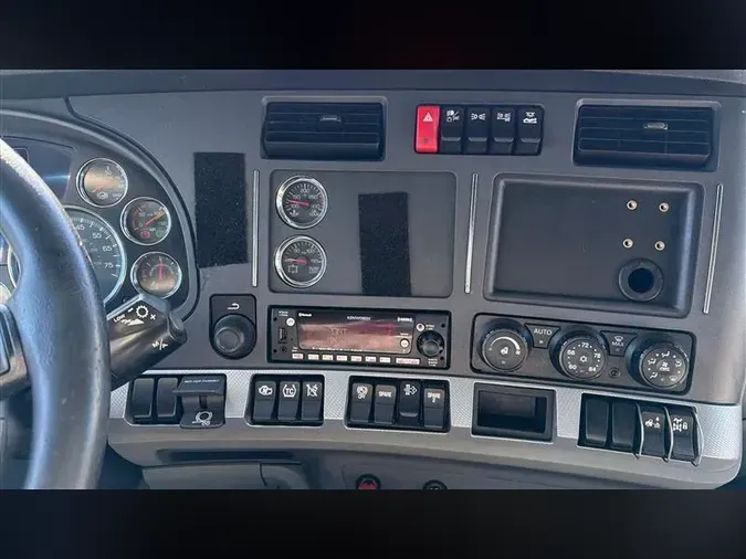 2022 KENWORTH T680