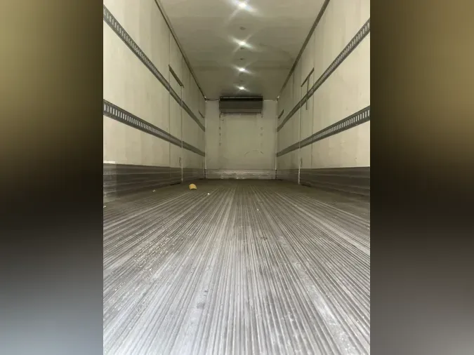 2020 FREIGHTLINER/MERCEDES M2 106