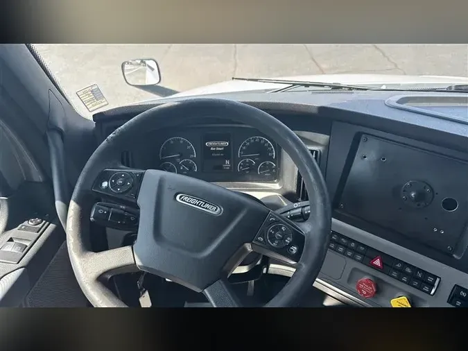 2020 FREIGHTLINER CASCADEVO1