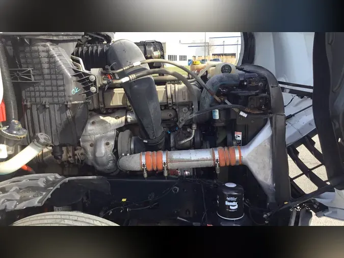 2021 Freightliner Cascadia 126