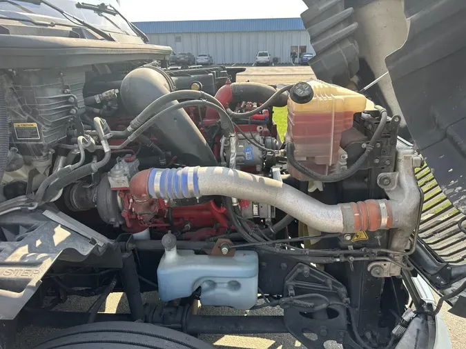2019 International LT625