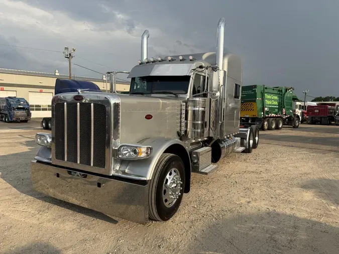 2023 Peterbilt 389