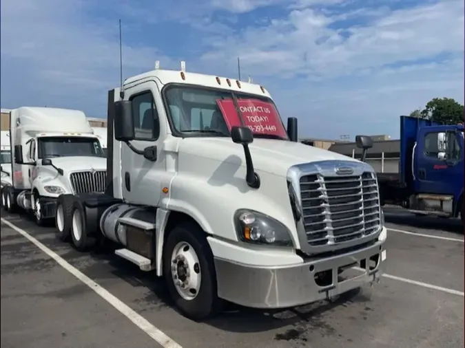 2018 FREIGHTLINER CASCADIA 125