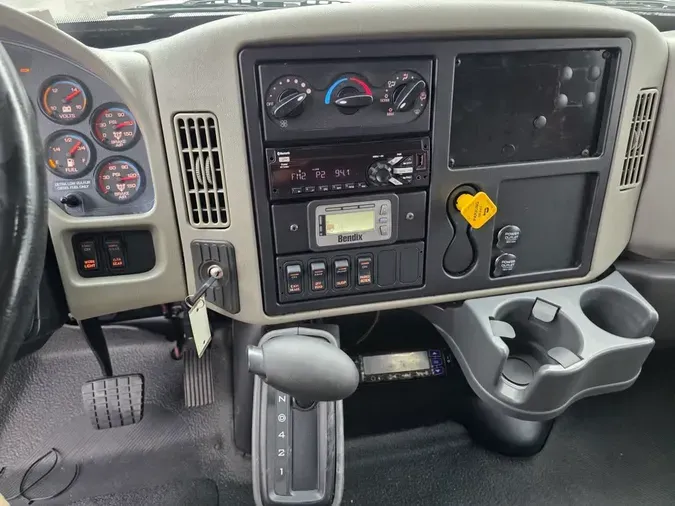 2019 NAVISTAR INTERNATIONAL 4300