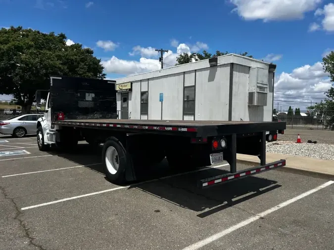 2018 FREIGHTLINER/MERCEDES M2 1062c1a3f0ae4cf8ac0fe70b5a5483ee9fa