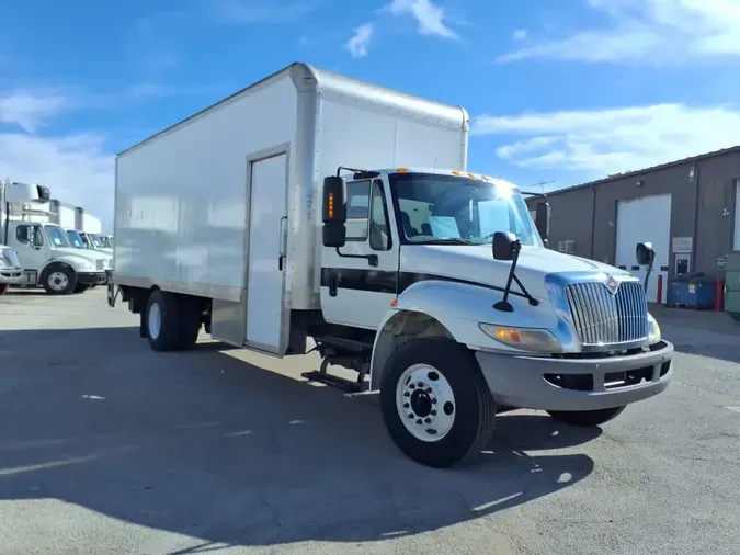 2018 NAVISTAR INTERNATIONAL 4300 LP