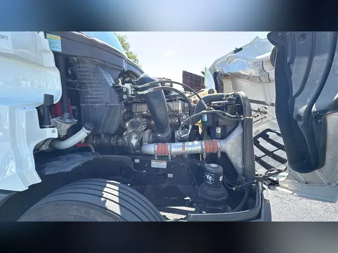 2023 Freightliner Cascadia 126