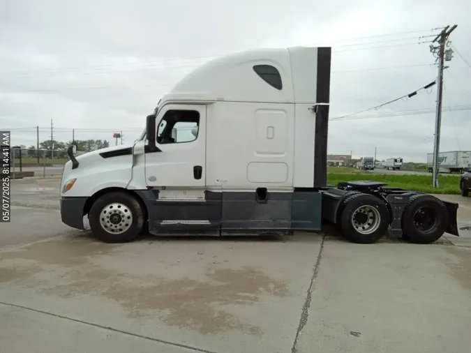 2020 Freightliner Cascadia