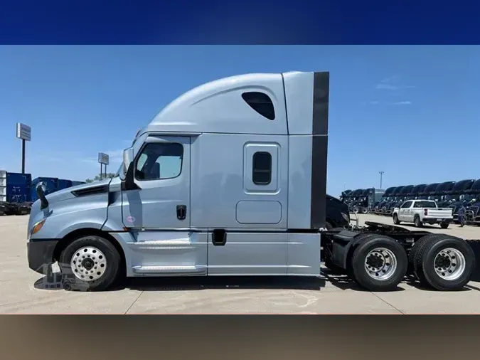 2023 FREIGHTLINER CASCADIA 126