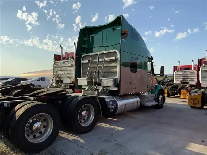 2022 PETERBILT 579