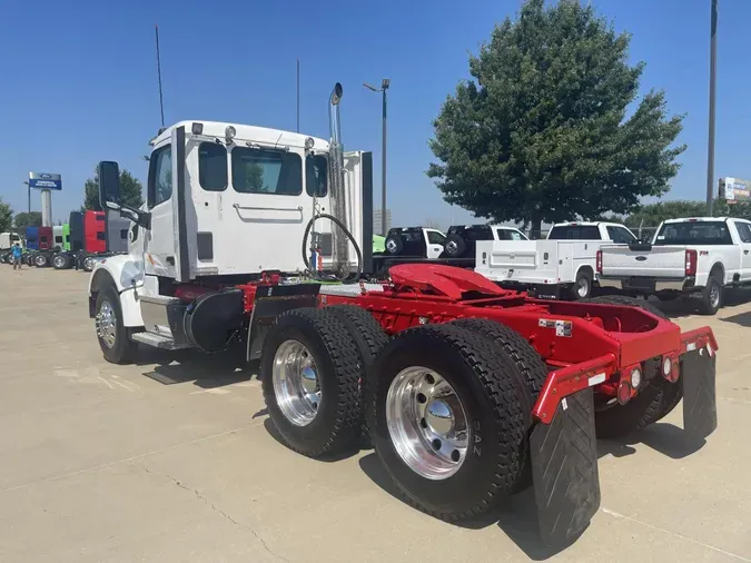 2022 Peterbilt 567