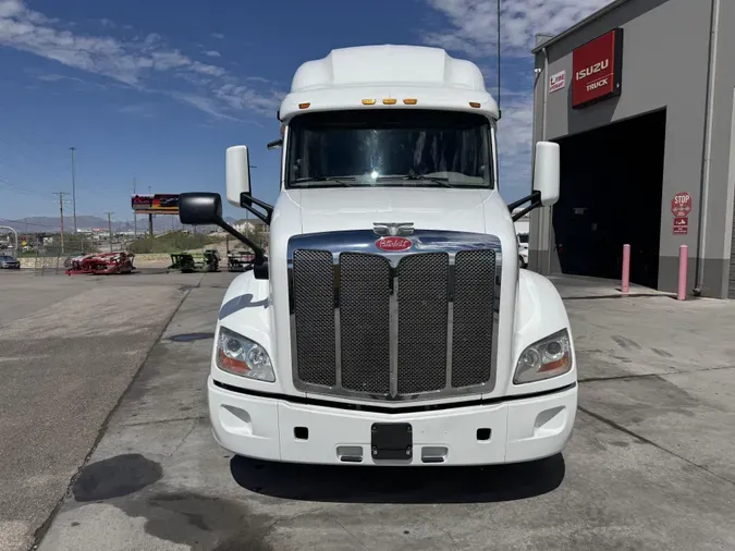 2022 Peterbilt 579