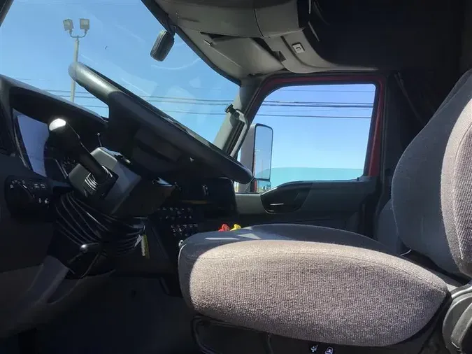 2022 INTERNATIONAL LT625