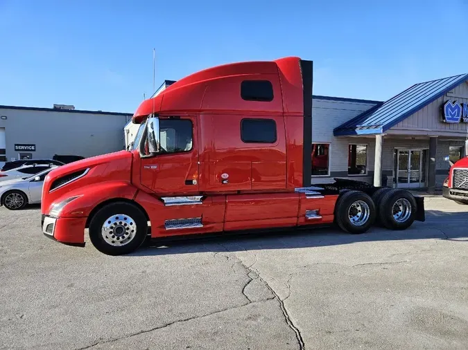 2023 VOLVO VNL64T860