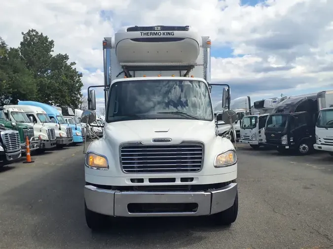 2017 FREIGHTLINER M2 106