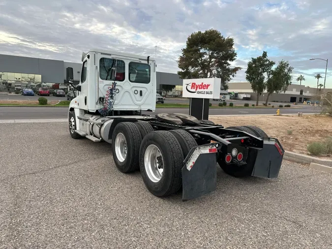 2018 FREIGHTLINER/MERCEDES CASCADIA 125