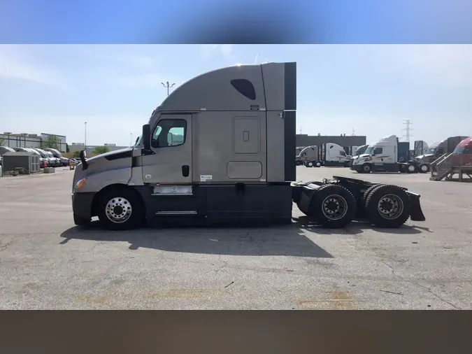2021 Freightliner Cascadia