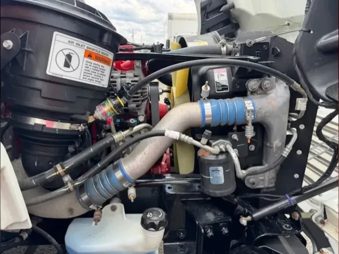 2019 FREIGHTLINER M2 106