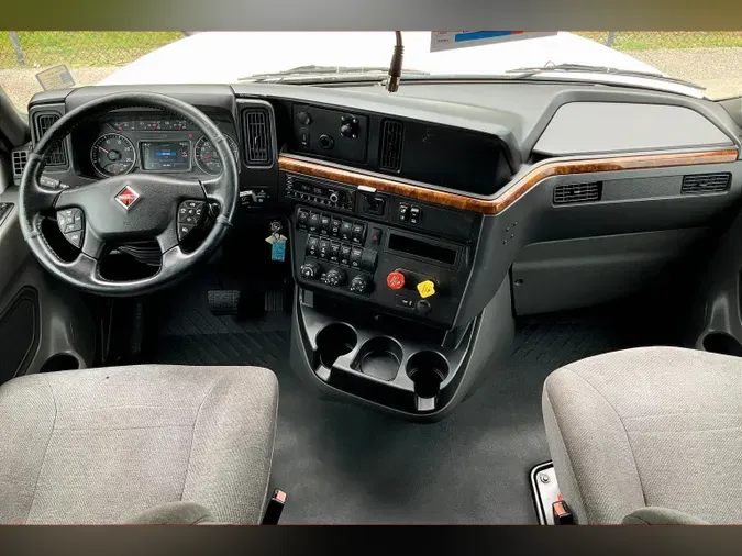 2021 INT LT625 6x4