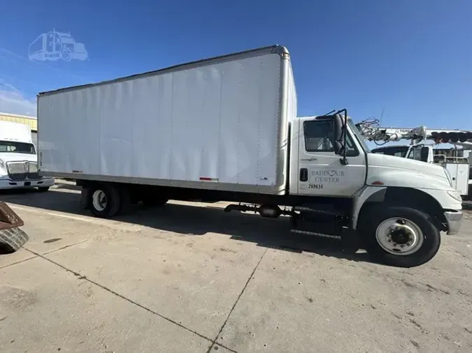 2013 INTERNATIONAL DURASTAR 4300