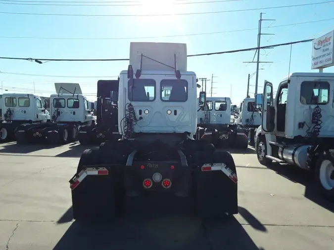 2018 FREIGHTLINER CASCADIA 125
