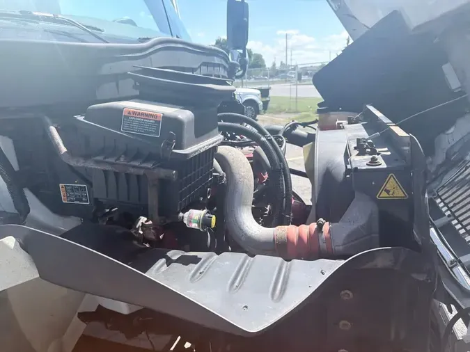 2021 NAVISTAR INTERNATIONAL MV607 (4X2)