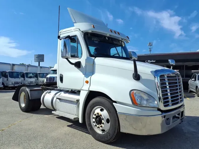 2020 FREIGHTLINER CASCADIA 125