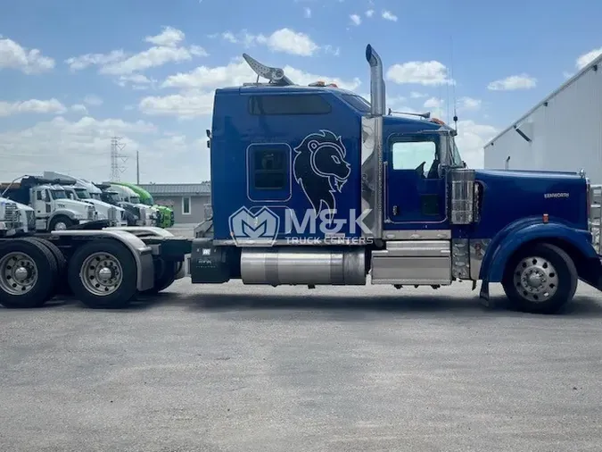 2019 KENWORTH W900L