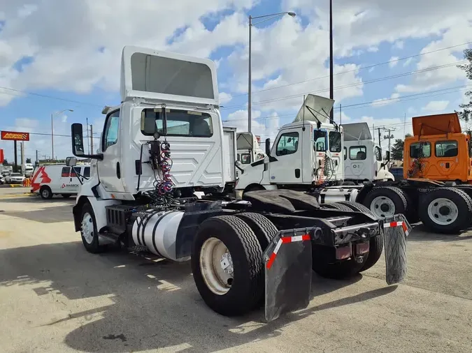 2019 NAVISTAR INTERNATIONAL RH613 DAYCAB S/A