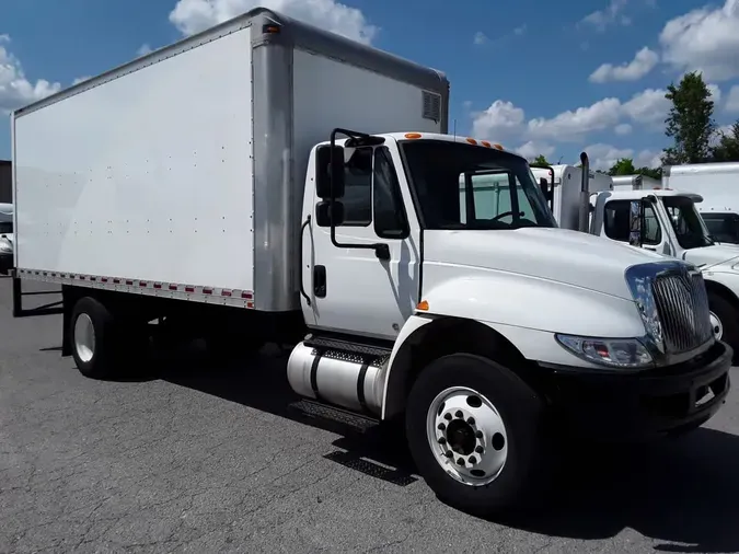 2019 NAVISTAR INTERNATIONAL 4300