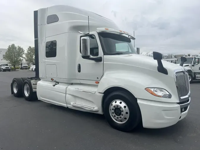 2023 International LT625