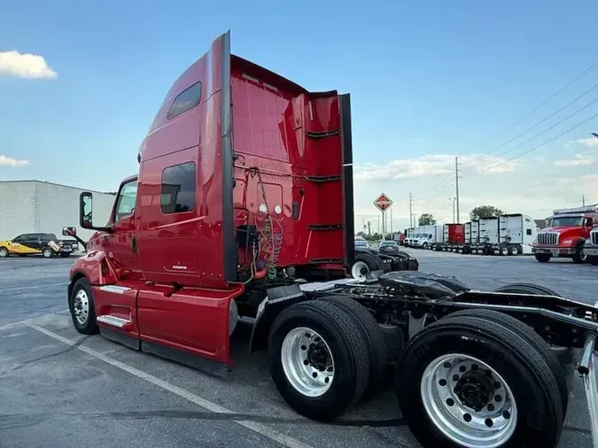 2022 International LT625