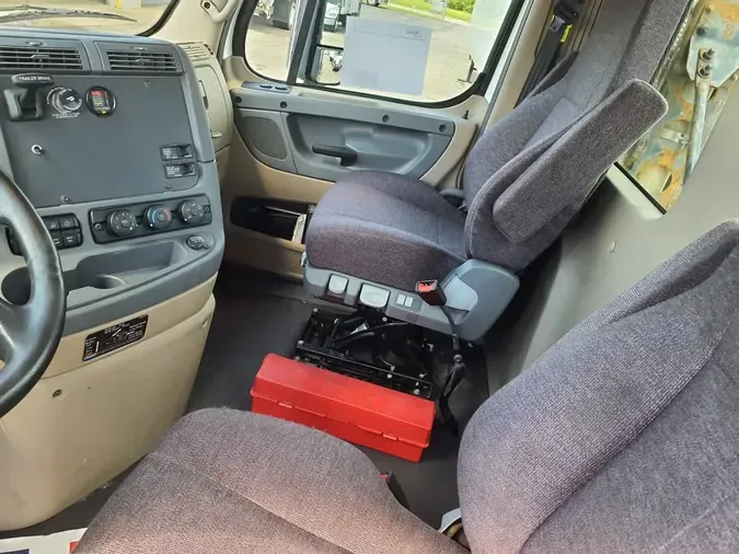 2018 FREIGHTLINER CASCADIA 125