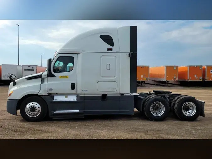 2020 Freightliner Cascadia