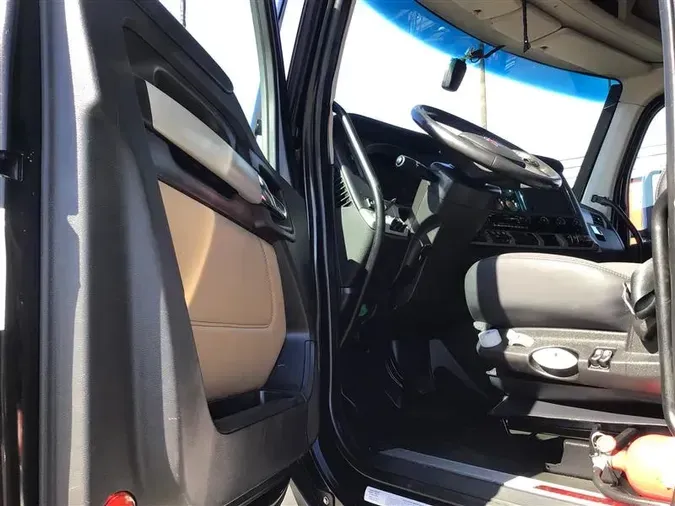 2022 KENWORTH T6802c5dccb2742a95e18cd7bd1b6c1ded92