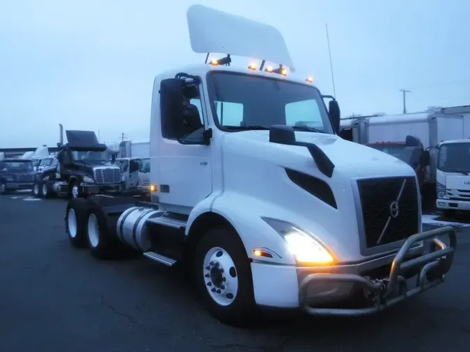 2019 VOLVO VNL