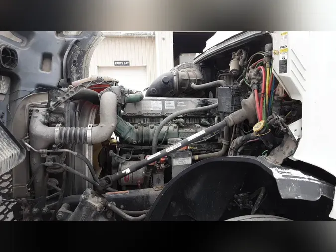 2019 Volvo VNL3002c6118ec746a3e663c28fb01c2651b75