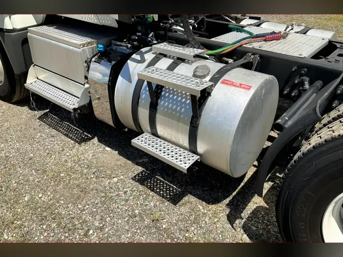2019 INT LT625 6x4