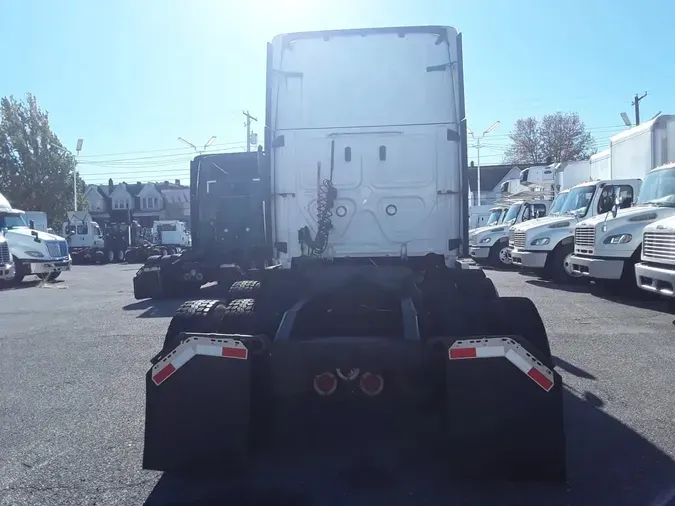 2021 FREIGHTLINER/MERCEDES NEW CASCADIA PX126642c7028359bd5ed668b04facf10cf8a2b